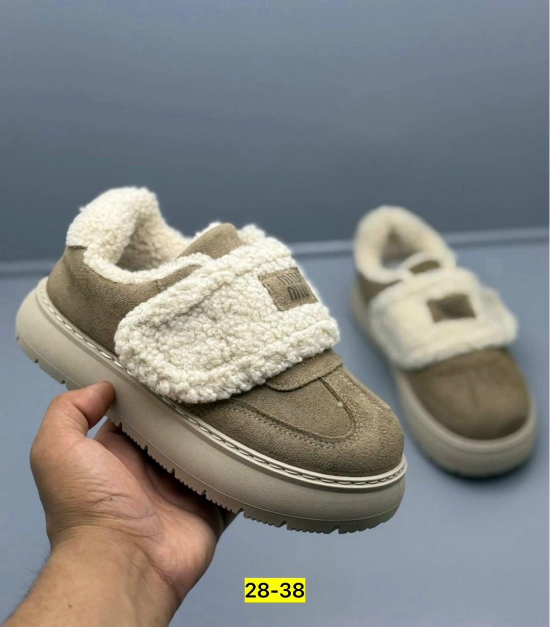 , теплая,меховая ,брендовая ,повседневная