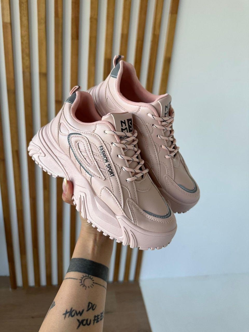 кроссовки женскиe,кроссовки,белые кроссовки женские модные,кроссовки женские белый,кроссовки массивные белые на платформе женские