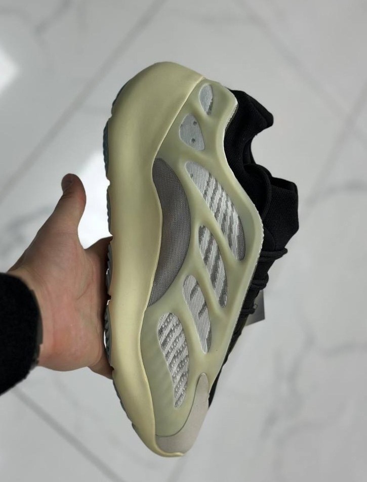 кроссовки adidas yeezy boost 700,adidas yeezy boost 700 v 3,adidas yeezy boost 700,adidas yeezy 700 v3 azael,adidas yeezy 700 v 3
