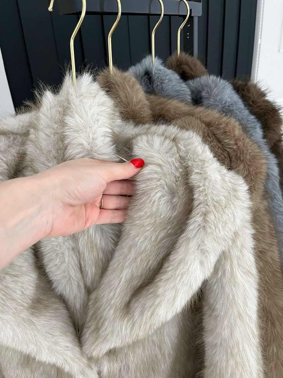 пальто из искусственного меха,меховое пальто,искусственная шуба,пушистое пальто,шуба женская