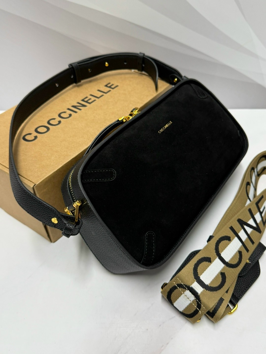 сумка coccinelle,сумки люкс,сумка,женская сумка coccinelle,брендовые сумочки