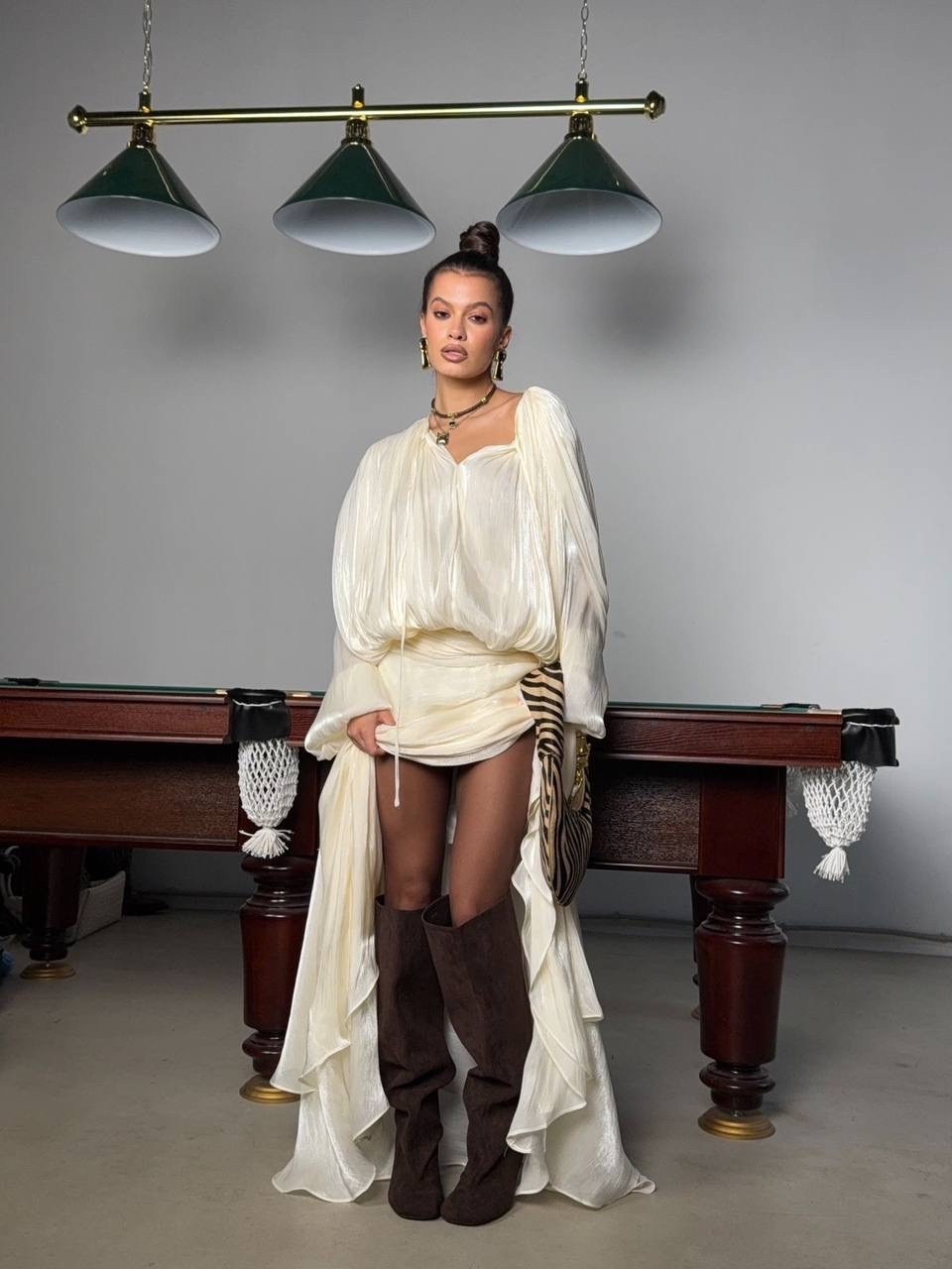 девушка,платье модное,стильные наряды,стильное платье,платье