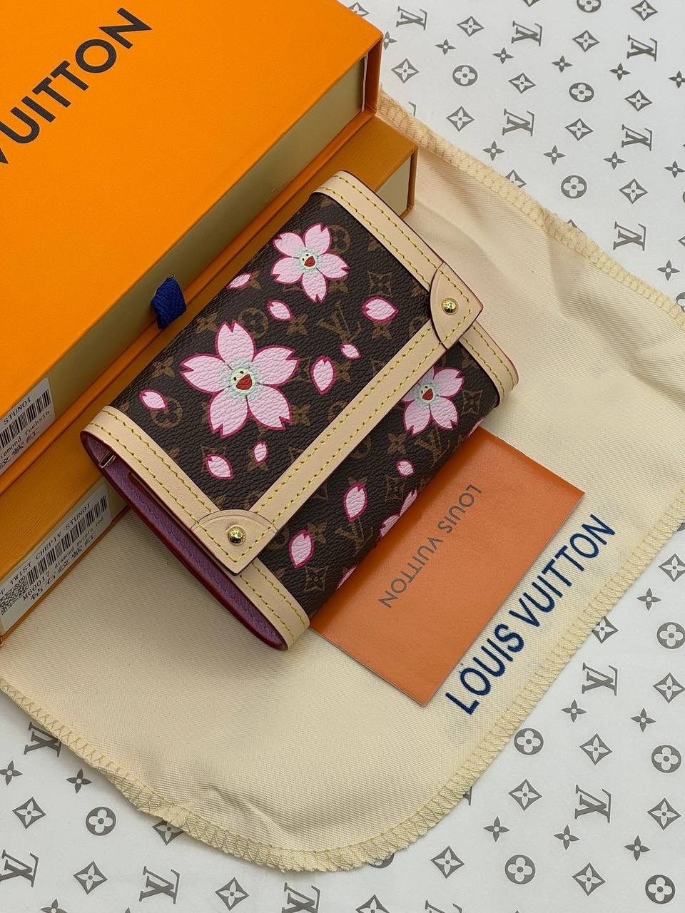 кошелек луи витон женский,louis vuitton takashi murakami,louis vuitton monogram,кошелек луи виттон,кошелек женский луи виттон