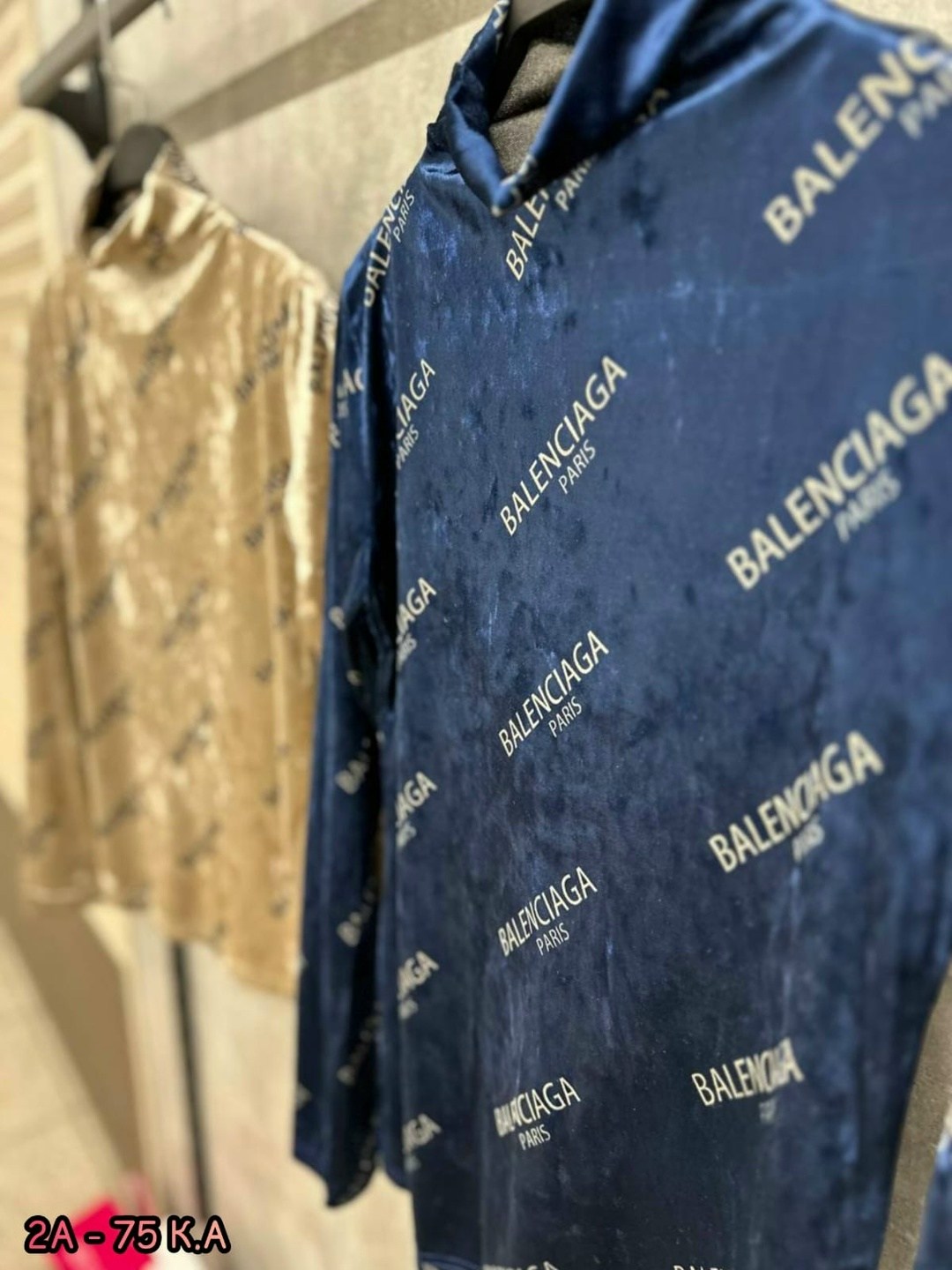 водолазка balenciaga,джемпер бежевый,водолазка кофта,кофточка,женская водолазка