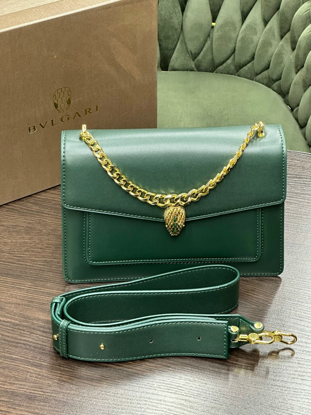 bvlgari сумка на плечо,сумка bvlgari,сумка женская bvlgari,кожаная сумка через плечо serpenti forever bvlgari,женская сумка