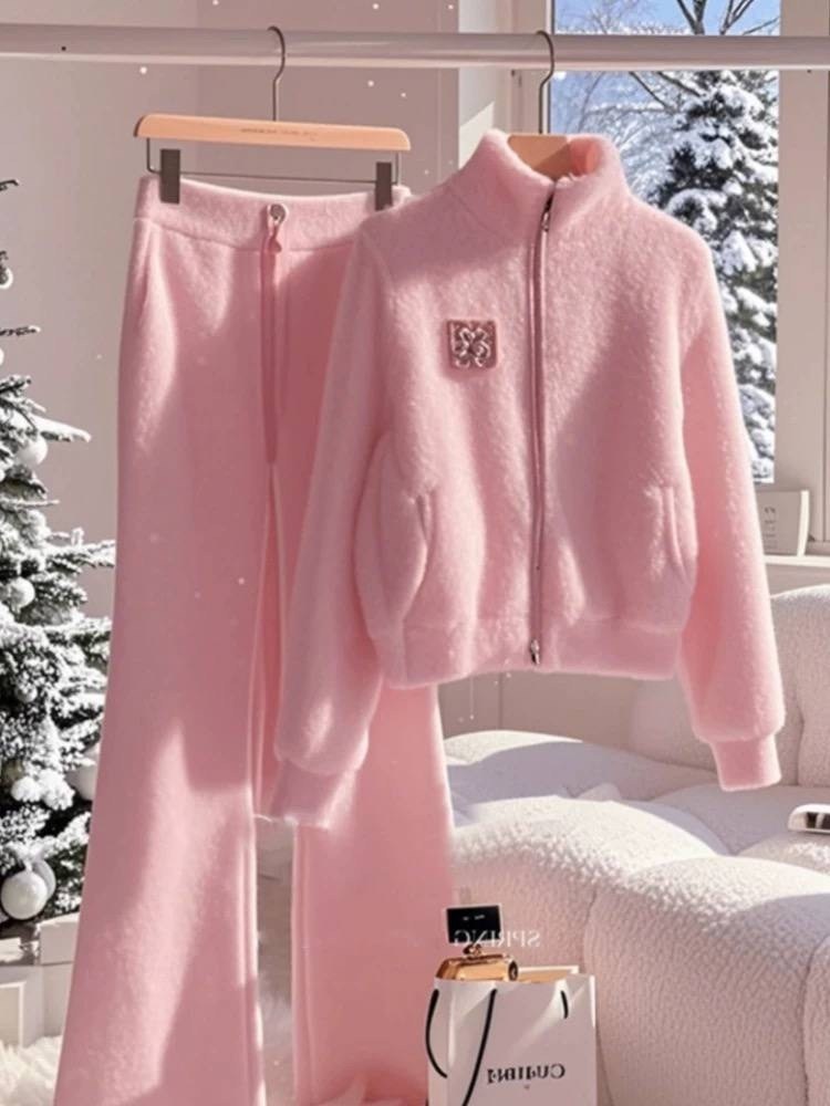 cпортивный костюм женский на флисе,костюм на флисе,костюмы женские спортивные,костюм модный,спортивные костюмы на флисе