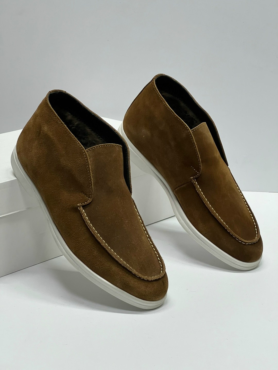 ,замшевые ботинки лоро пиано,замшевые ботинки,замшевые лоферы,лоферы мужские