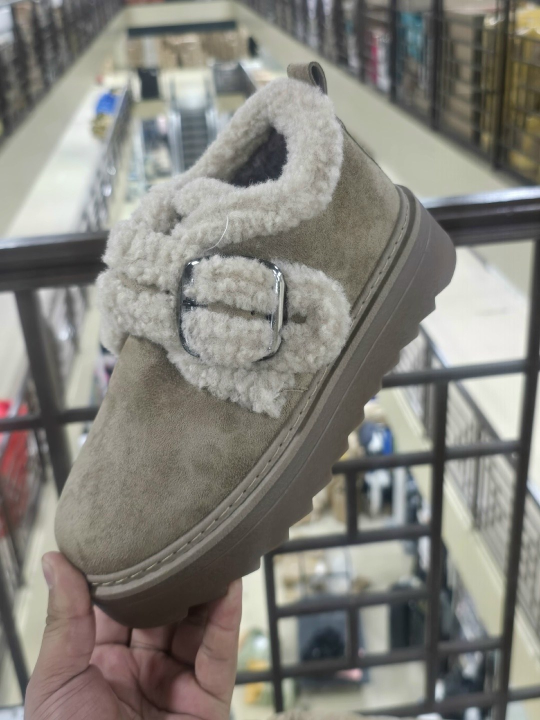 ,женские угги,угги женские зимние,зимняя женская ,угги зимние на платформе