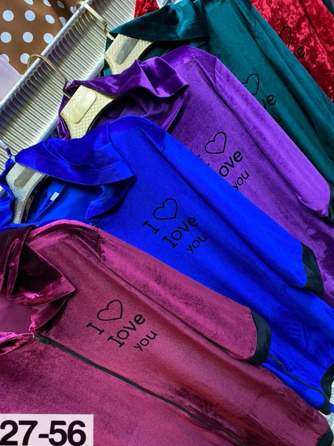 женский велюровый халат,халат домашний велюровый,халат велюровый с капюшоном,халат женский,велюровый халат