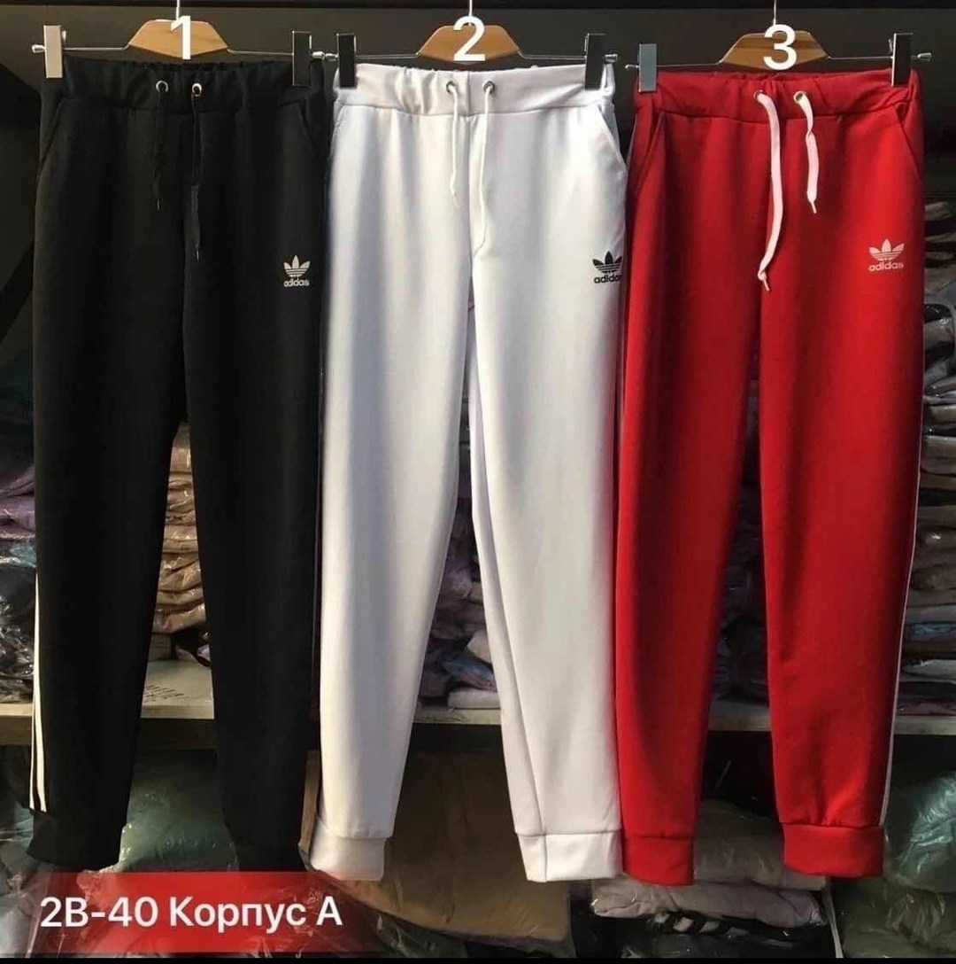 спортивный костюм адидас женский красный,костюмы спортивные женские,спортивные костюм,штаны спортивные,женские спортивные штаны