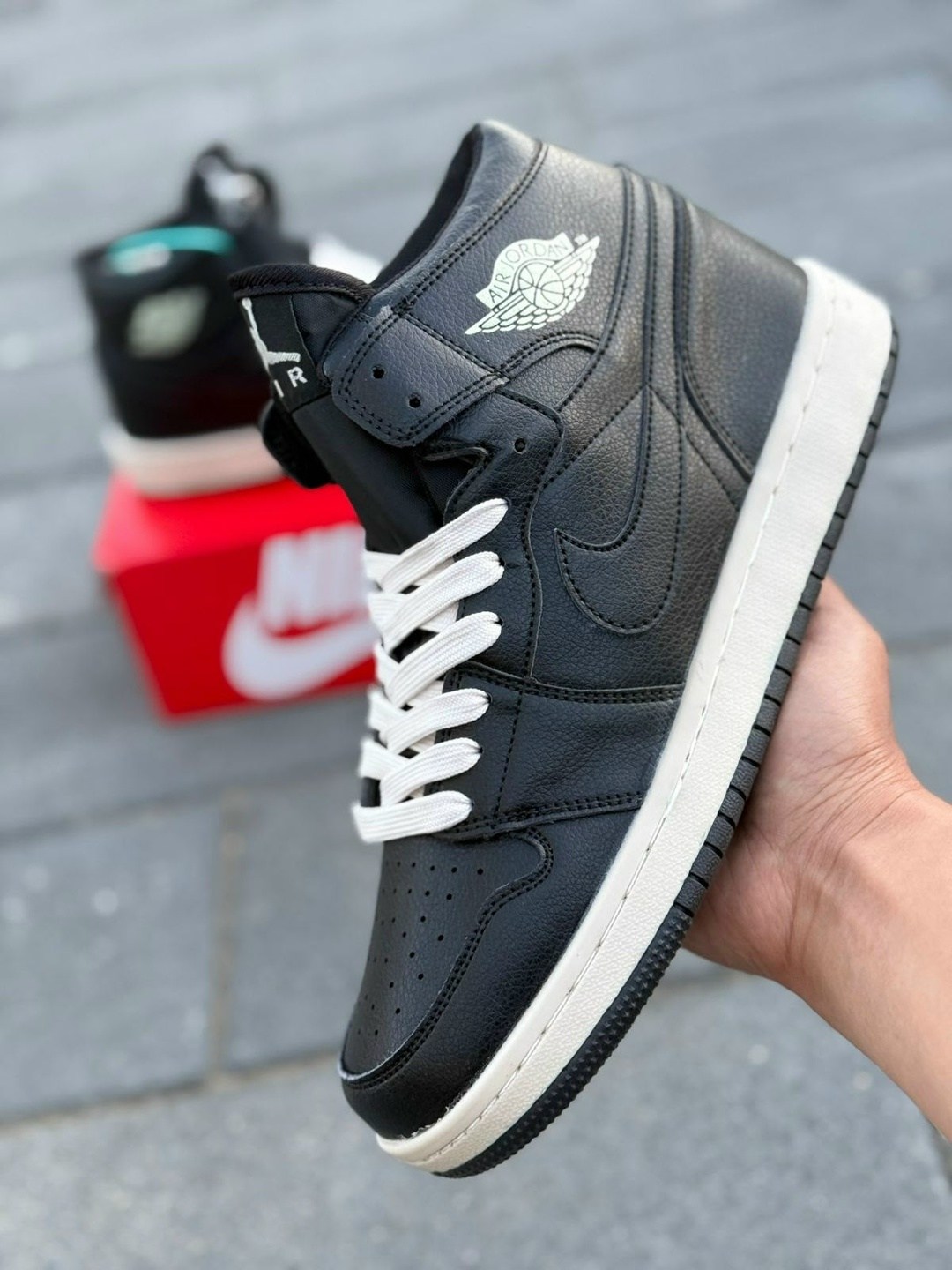 nike air jordan 1 mid se,кроссовки wmns air jordan 1 mid se sanddrift,nike air jordan 1 mid,air jordan 1 mid se,nike air jordan 1