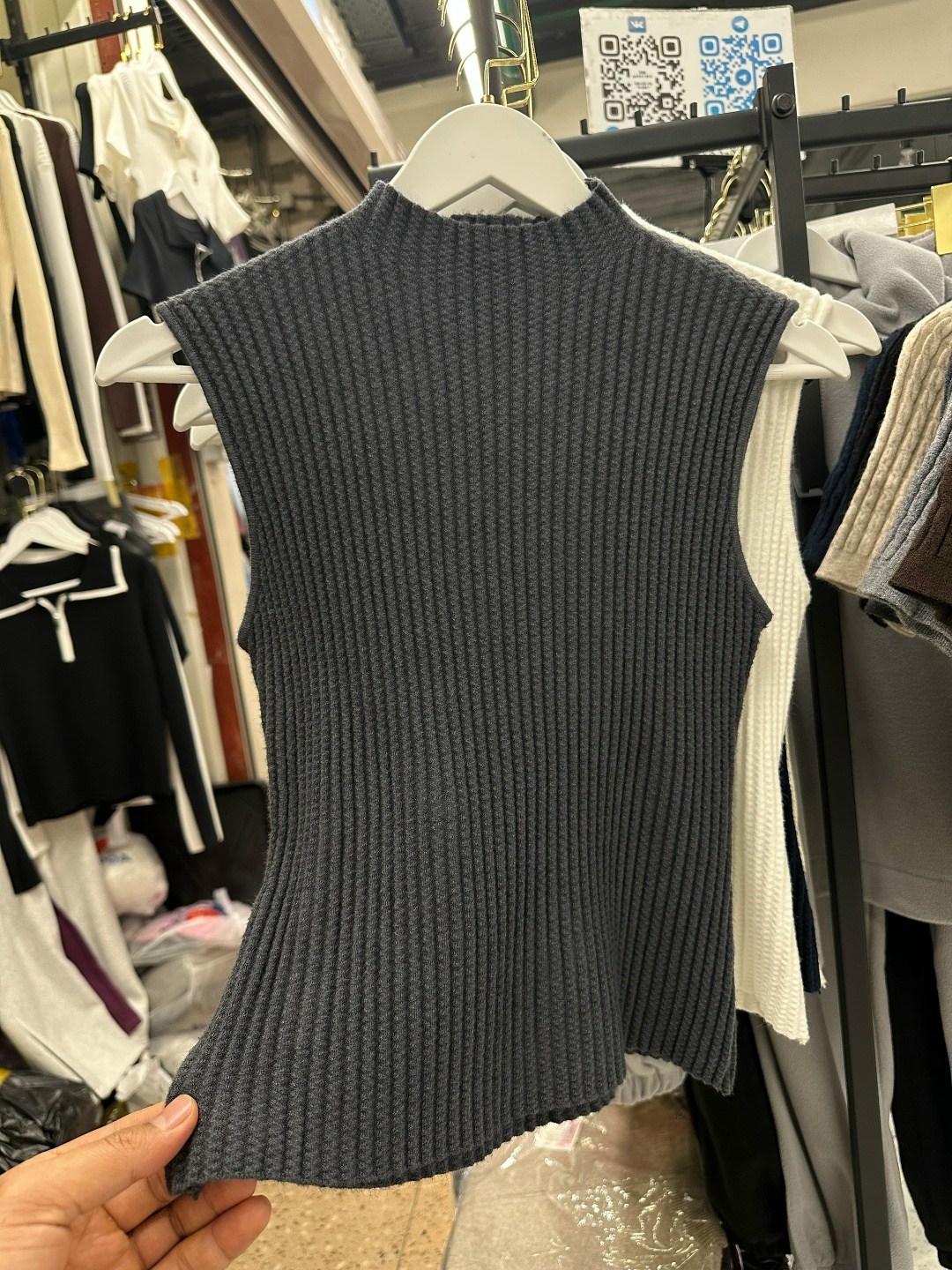 трикотажный жилет,женский вязаный жилет,вязаный жилет,джемпер жилет,жилет с воротником