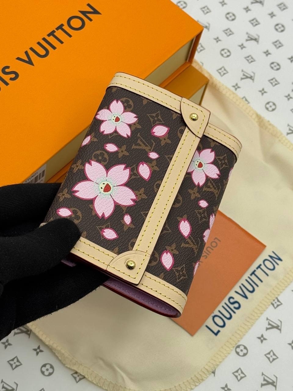 кошелек луи витон женский,louis vuitton takashi murakami,louis vuitton monogram,кошелек луи виттон,кошелек женский луи виттон