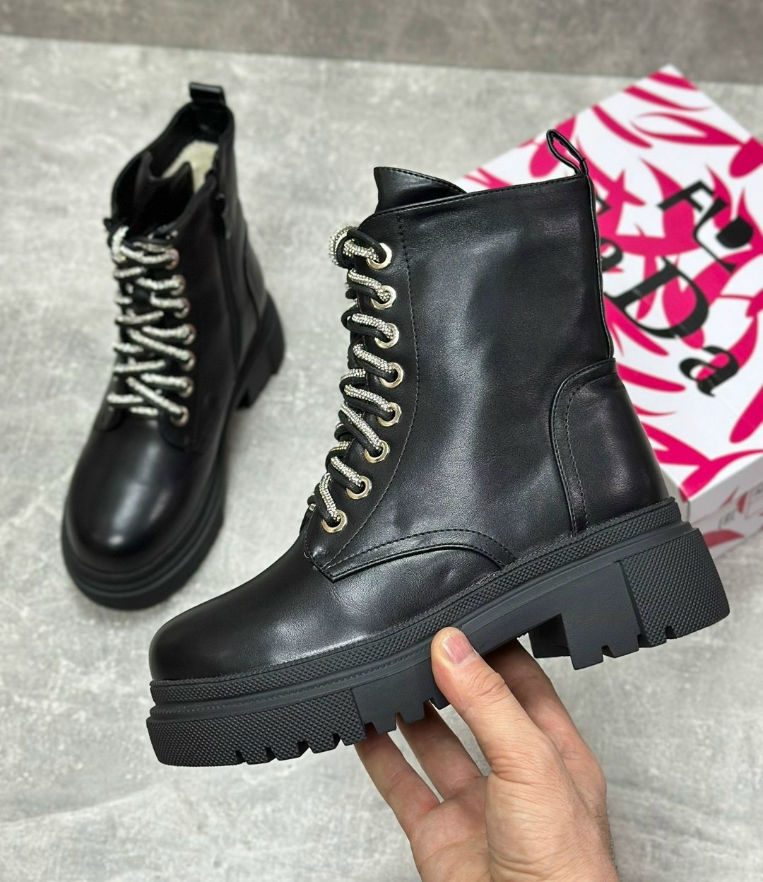 ,женские ботинки,ботинки берцы женские,ботинки женские черные,модные ботинки