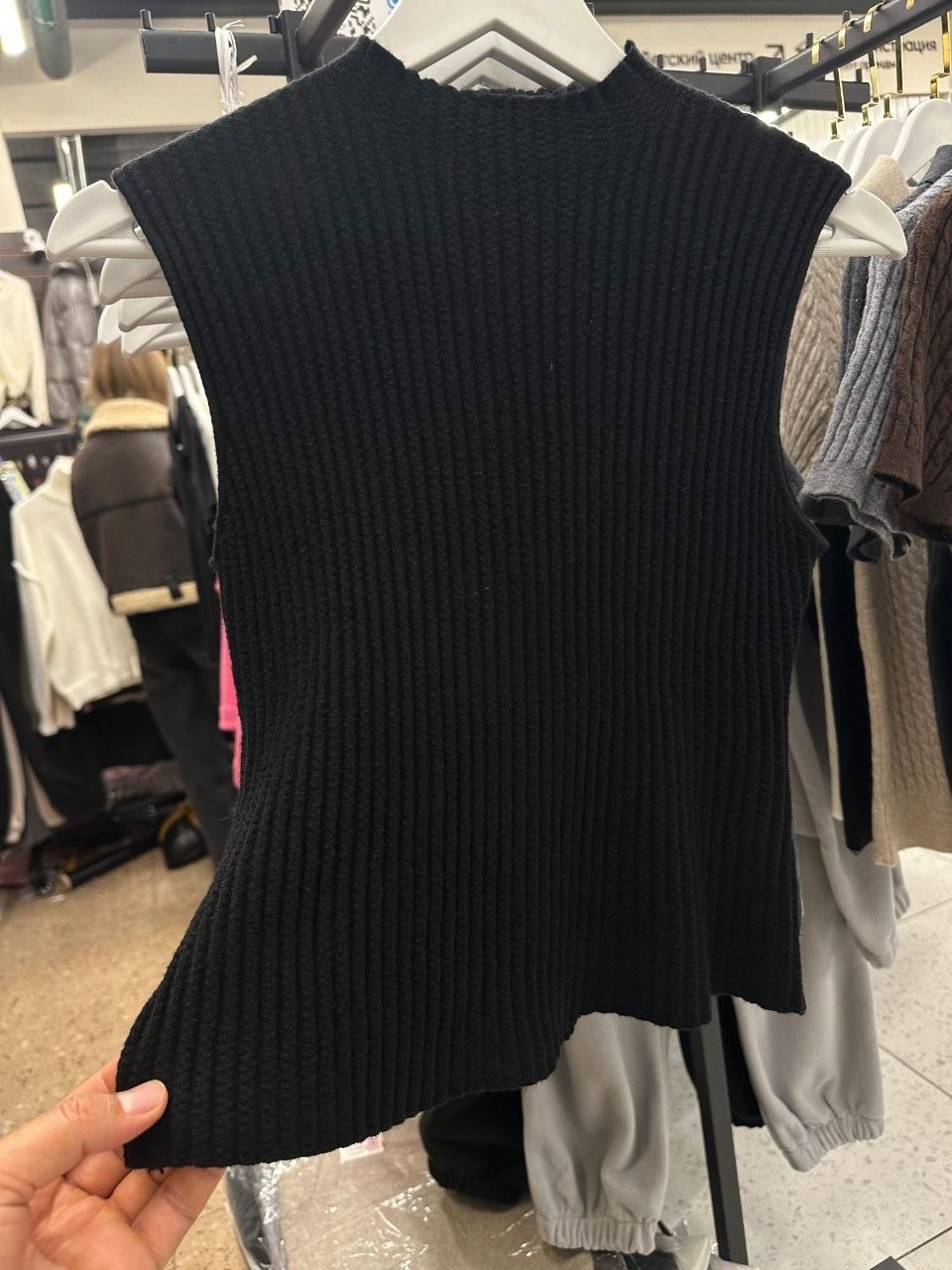 женский вязаный жилет,трикотажный жилет,вязаные жилеты,женские жилеты,свитер жилет