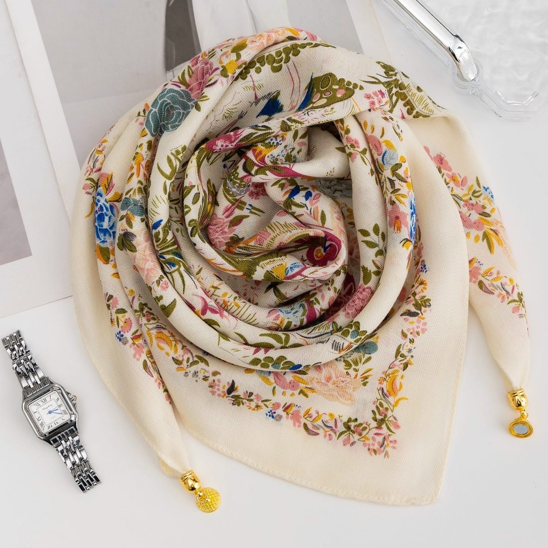 шелковый шарф,платки шарфы,платки женские,шелковые платки,шарф женские