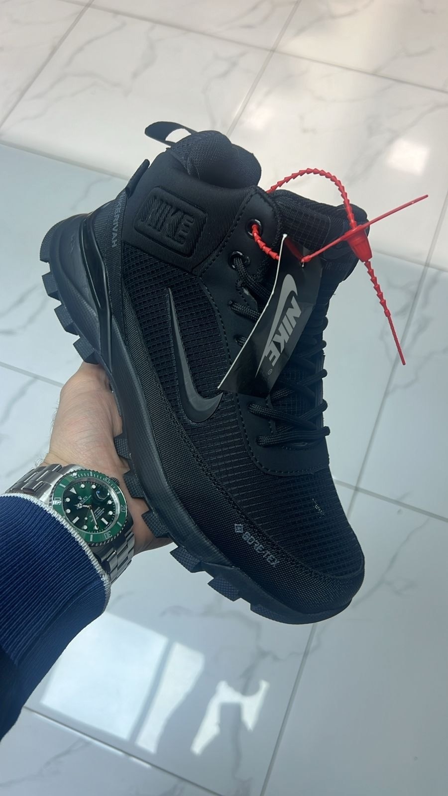 зимние кроссовки адидас мужские оригинал,кроссовки adidas зимние,кроссовки адидас climaproof зимние,кроссовки adidas,кроссовки мужские зимние adidas