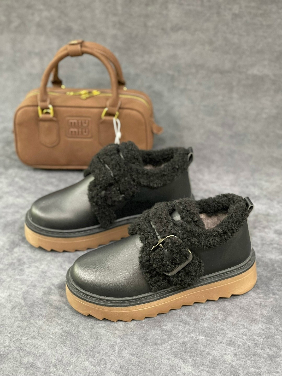 женская  зимняя,,женская ,угги женские,зимняя