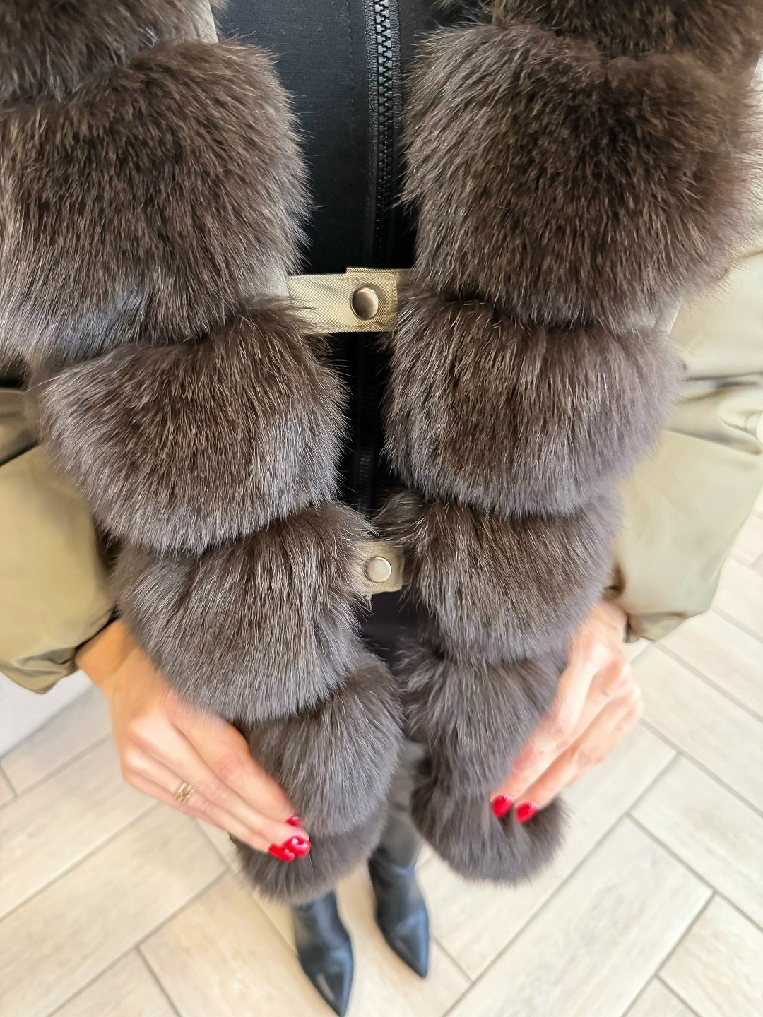 пуховики с мехом,стильные пуховики,модные пуховики,пуховики с натуральным мехом,пуховик с натуральным мехом женский