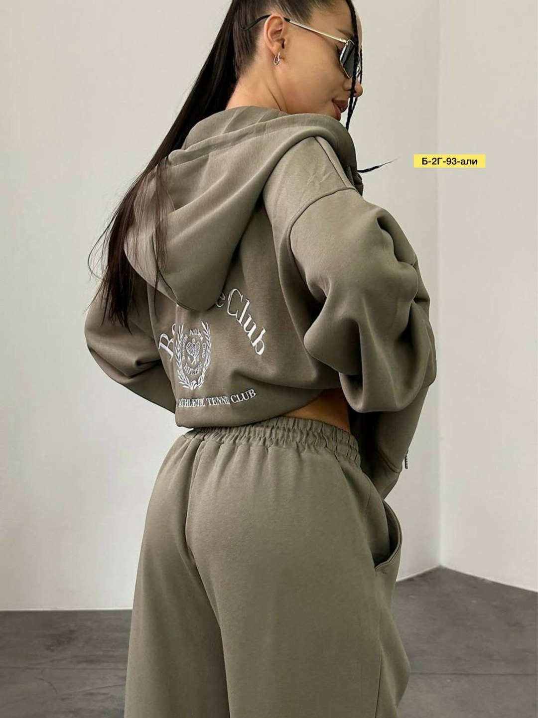 модные костюмы,костюмы спортивные,костюмы женский,костюм для женщин,свитшот и толстовка