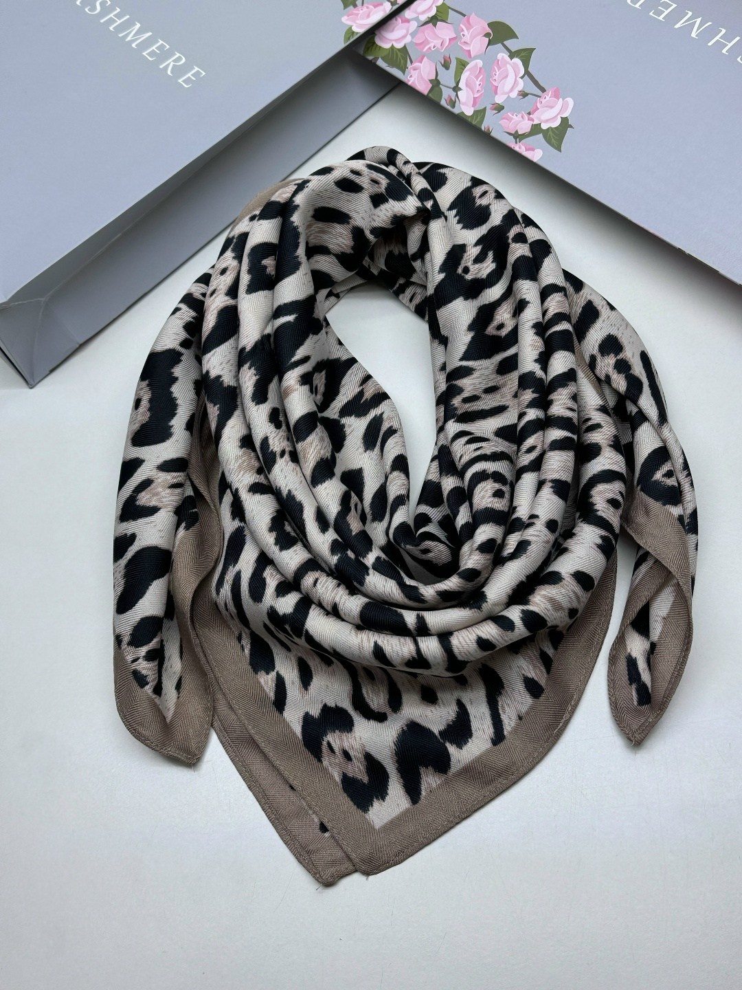 платки теплые женские,леопардовый платок на шею,шарф женский платок,платок леопардовый,платки и шарфы