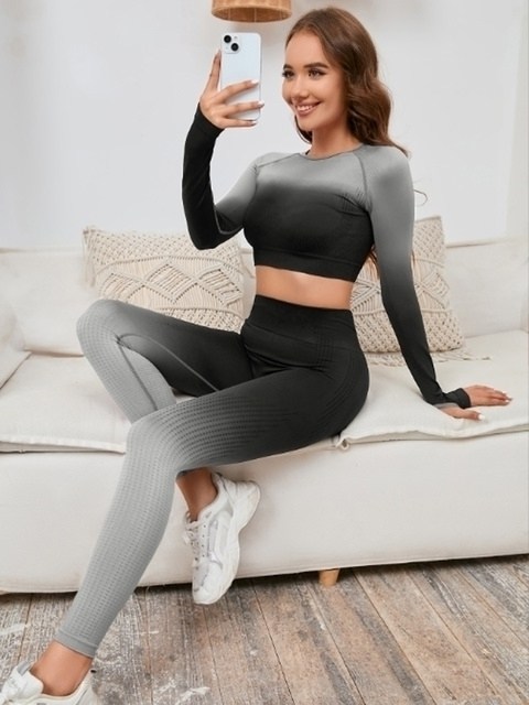 костюм спортивный для фитнеса,костюм спортивный бесшовный,спортивные костюм,костюм для фитнеса,спортивная одежда для фитнеса