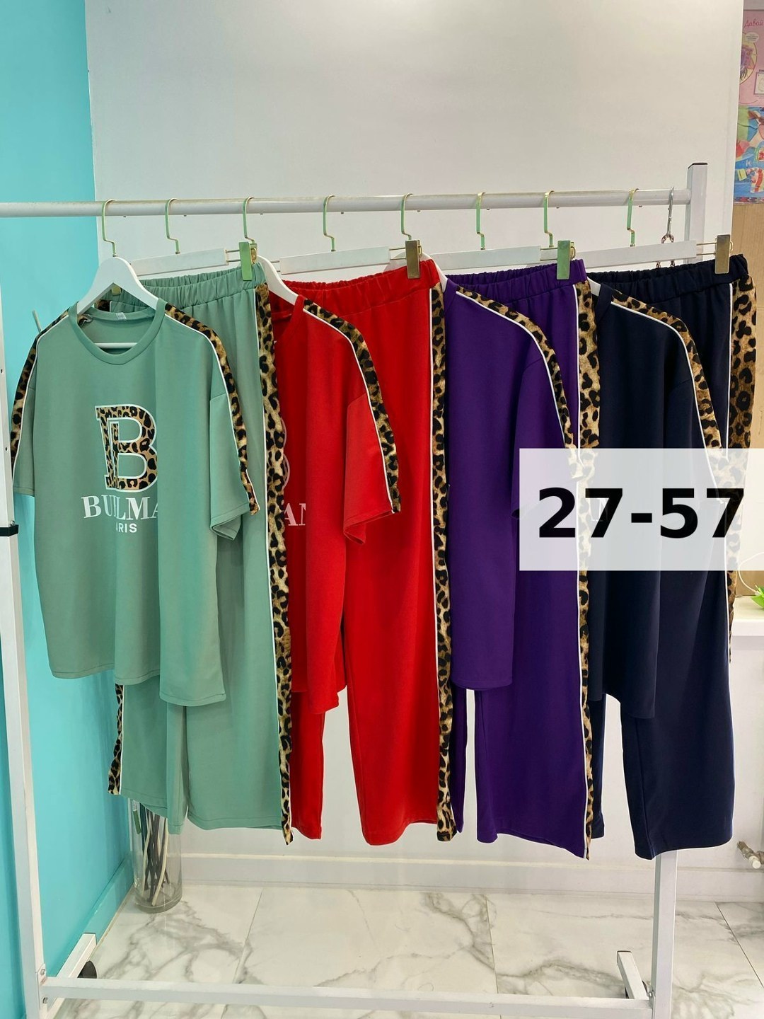 костюмы спортивные женские,стильные женские костюмы,женские костюмы,костюмы двойки,женский костюм двойка