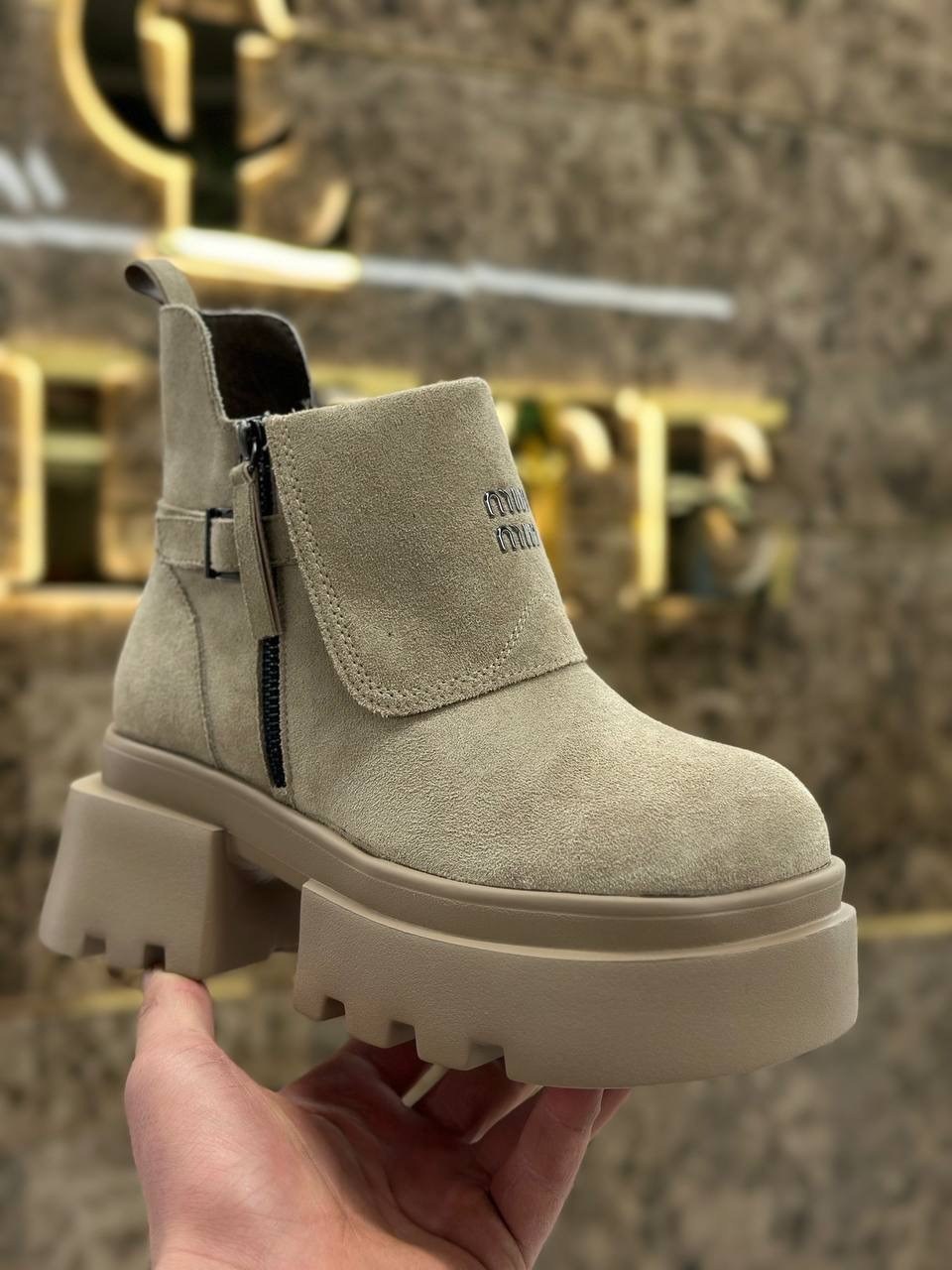 ,женские ботинки,женская ,ботинки miu miu,ботинки замшевые