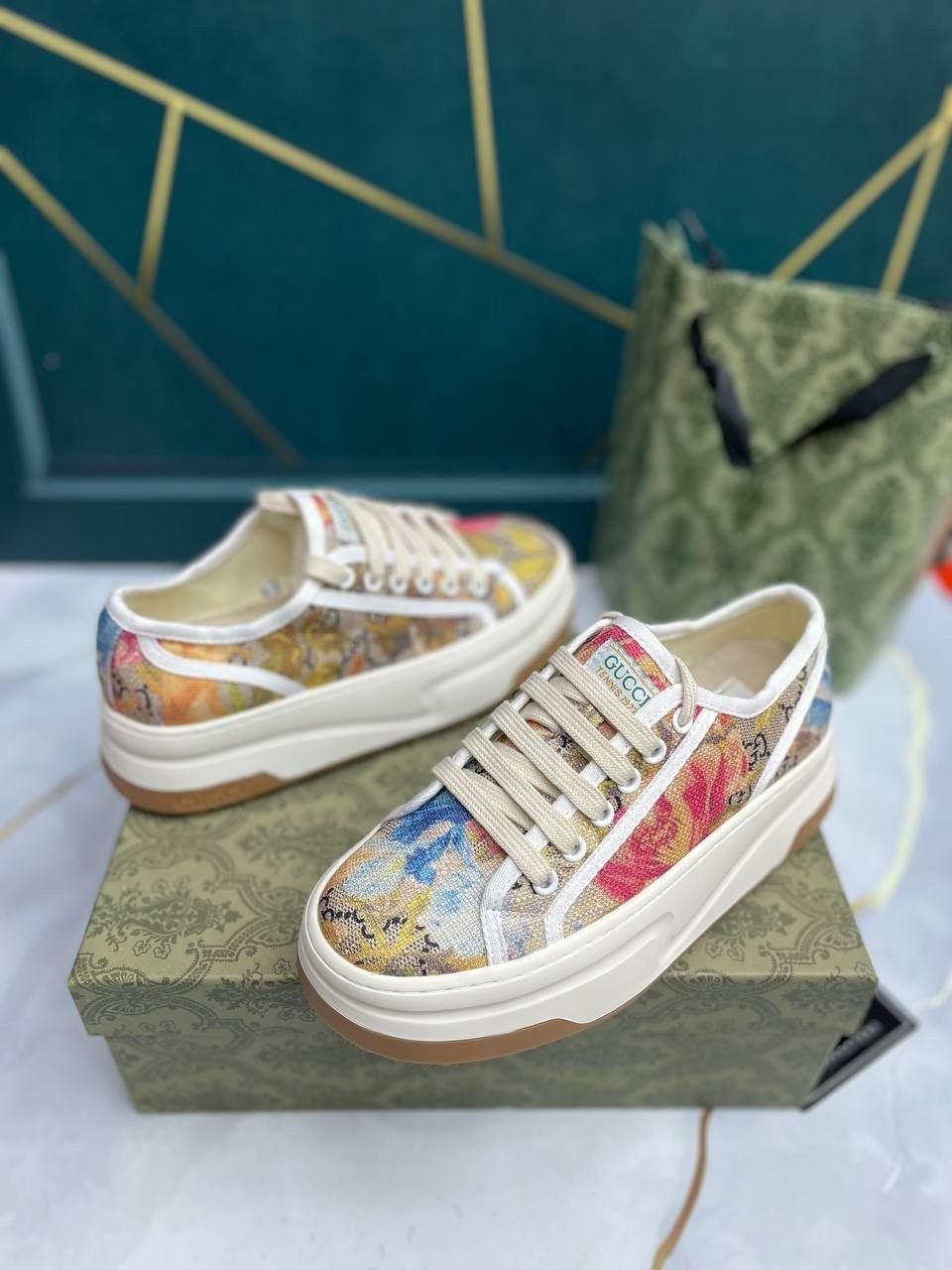 ,gucci кроссовки,кеды gucci,кроссовки гуччи женские,кеды гуччи