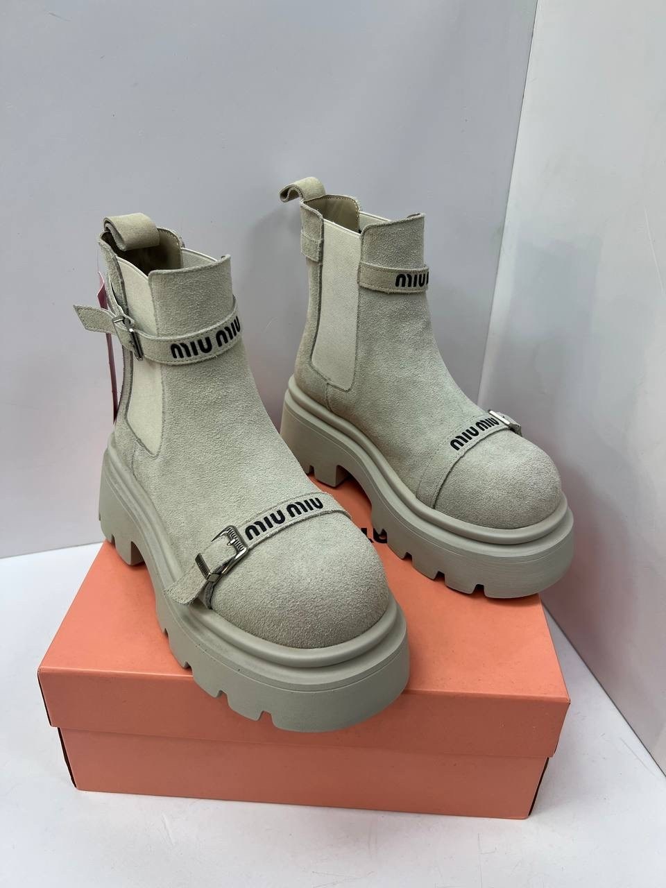 ,ботинки miu miu,ботинки miu,женские ботинки,ботинки для женщин