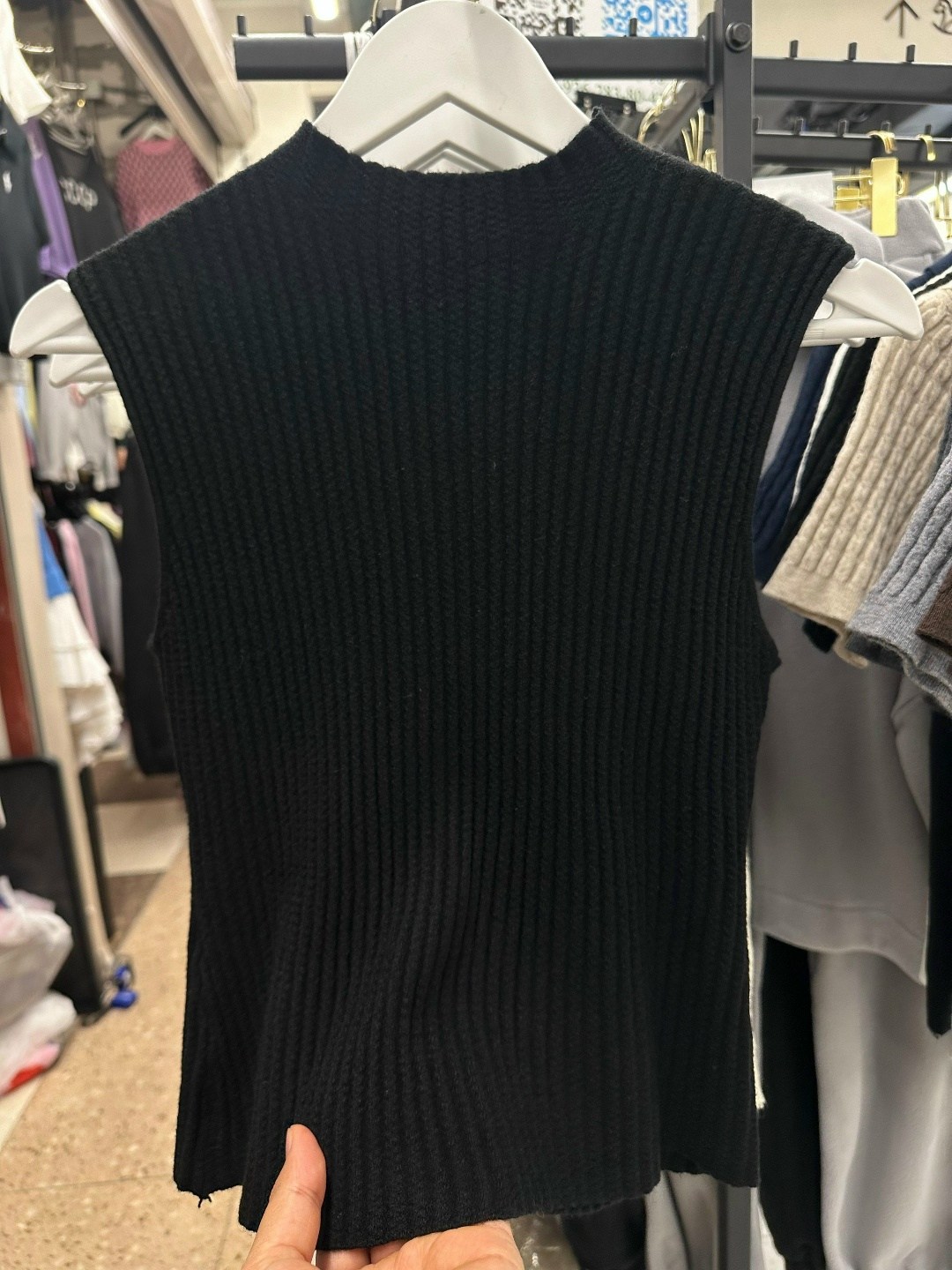 трикотажный жилет,женский вязаный жилет,вязаный жилет,джемпер жилет,жилет с воротником