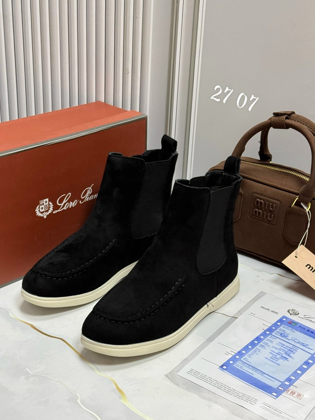 ,ботинки loro piana,замшевые ботинки,ботинки замшевые челси,замшевые ботинки brunello cucinelli