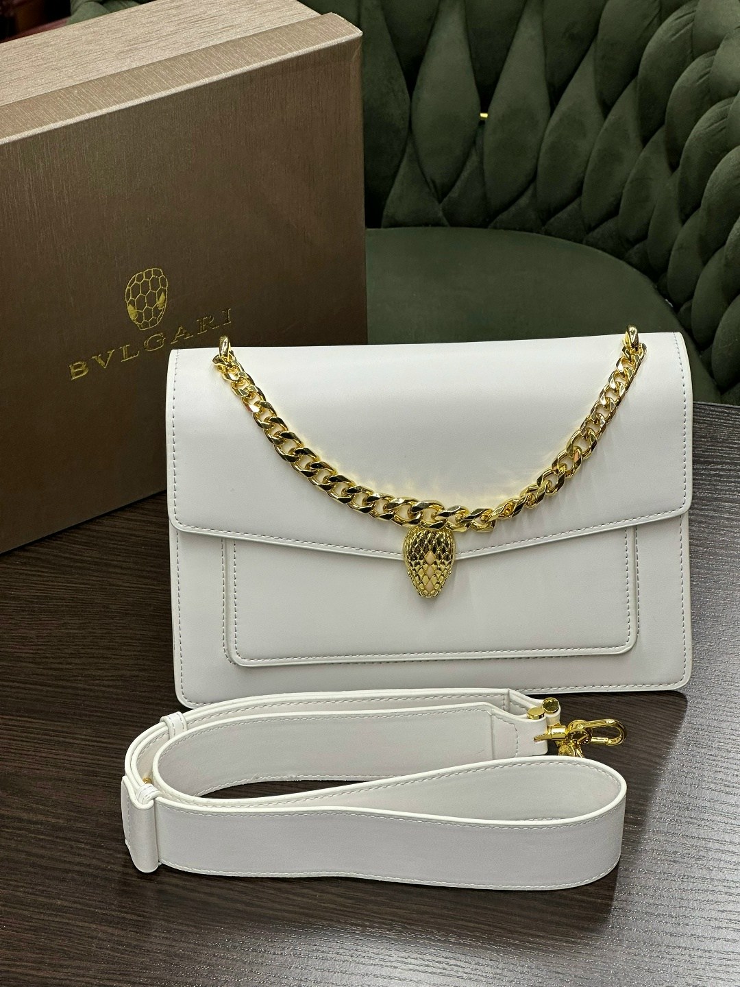 bvlgari сумка на плечо,сумка bvlgari,сумка женская bvlgari,кожаная сумка через плечо serpenti forever bvlgari,женская сумка