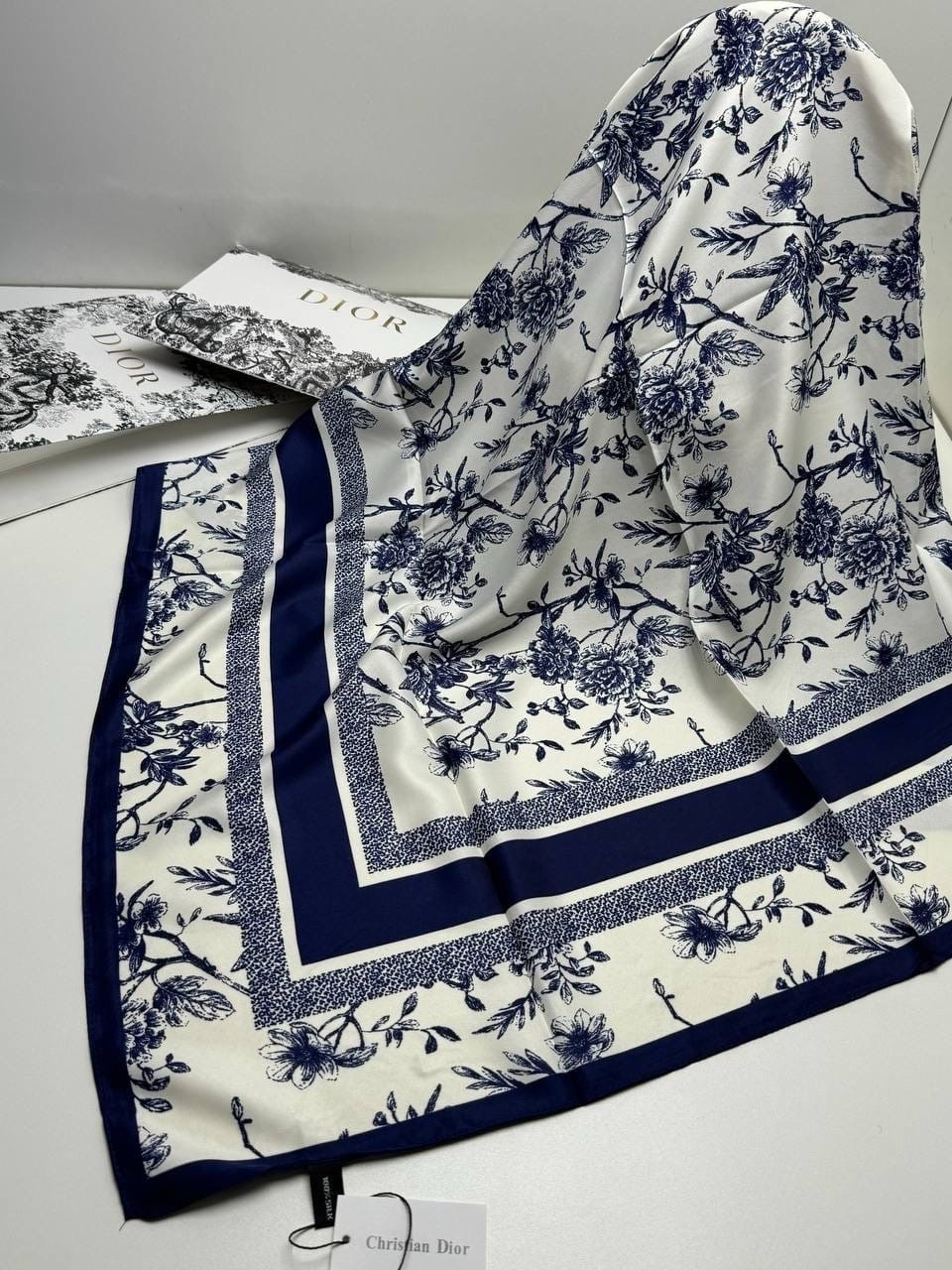 шелковый шарф,шарфы для женщин,шарфы и платки,шелковые платки,платки женские