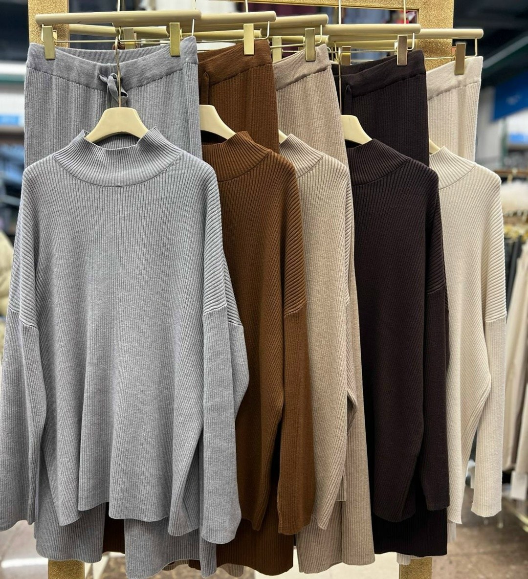 трикотажные костюмы,вязаные костюмы,костюмы брючные,женский вязаный костюм,костюм из кашемира