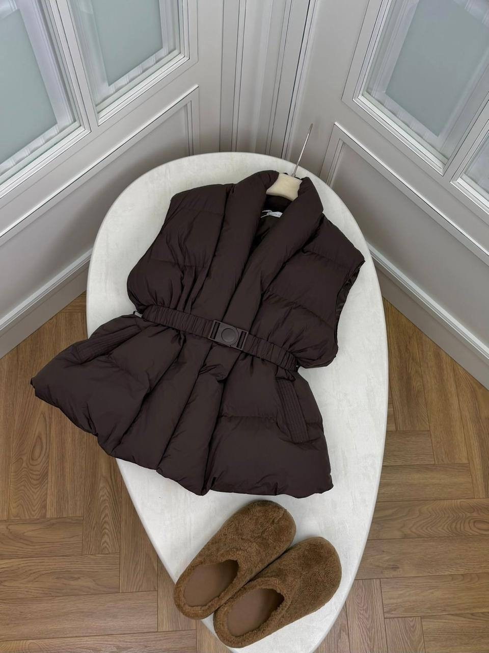 жилетка с поясом,жилетка женская,жилет с поясом,женские жилеты,стильная жилетка