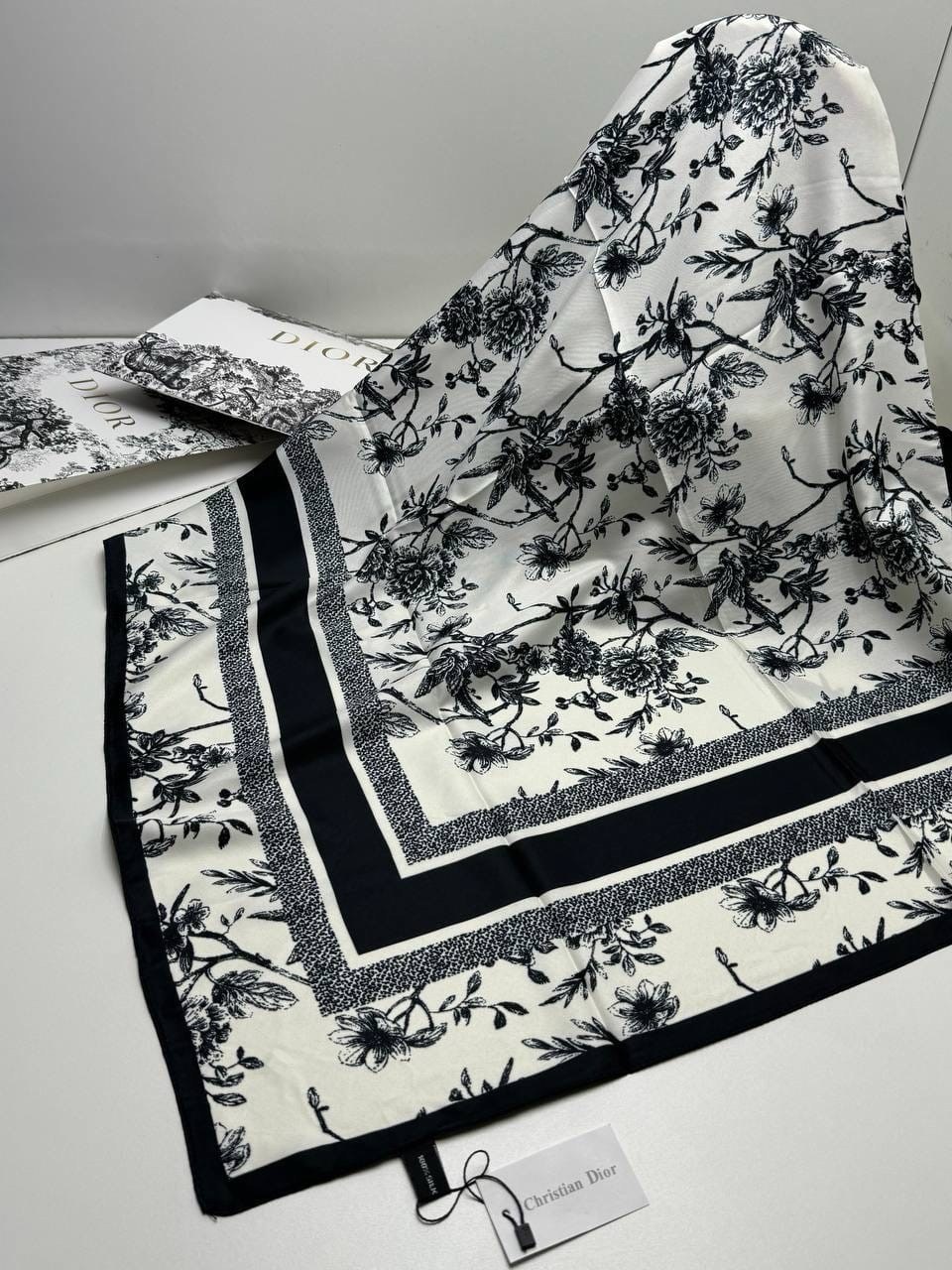 шелковый шарф,шарфы для женщин,шарфы и платки,шелковые платки,платки женские