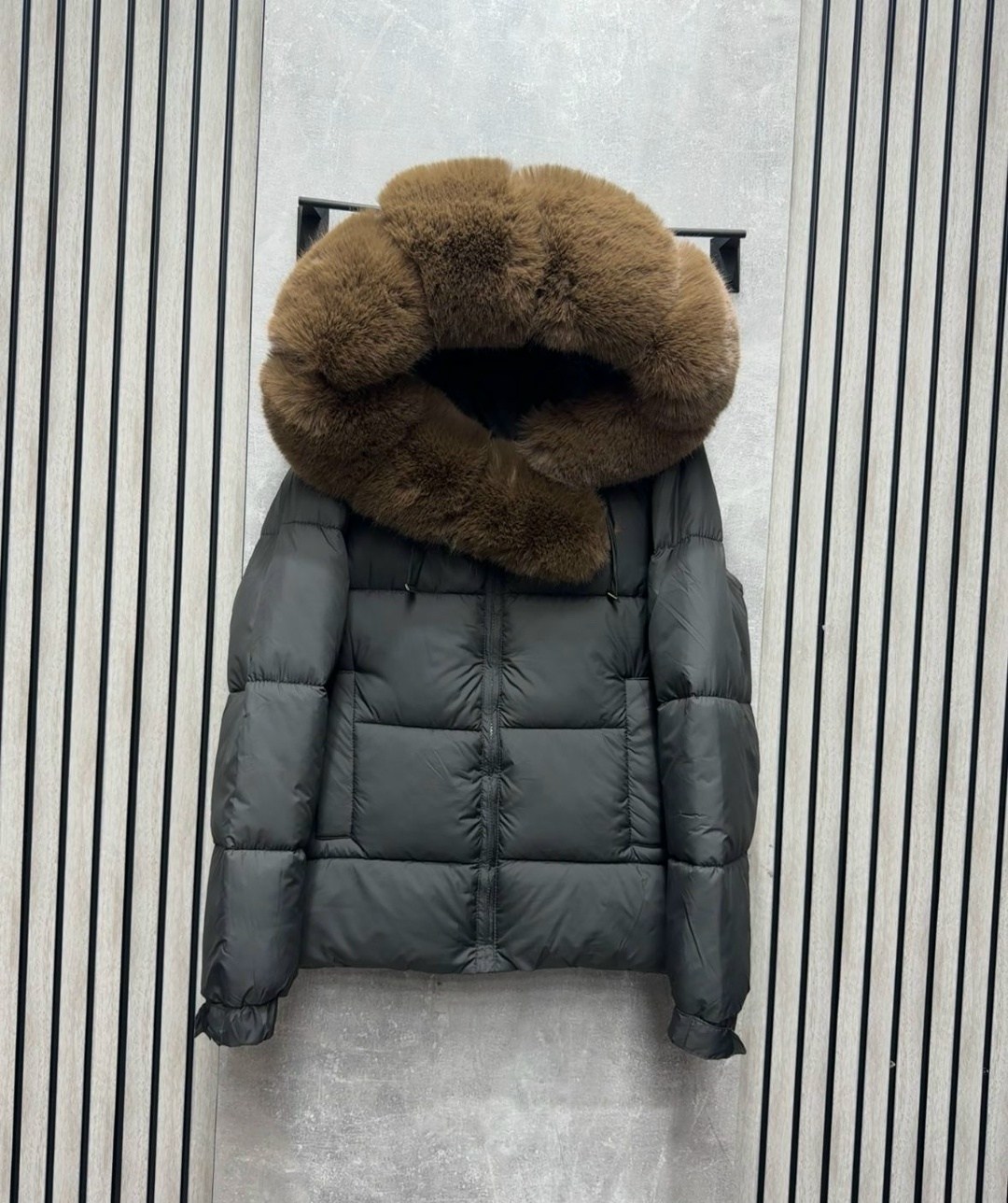 пуховик повседневный,женские пуховики,пуховики с мехом,меховая куртка,пуховик