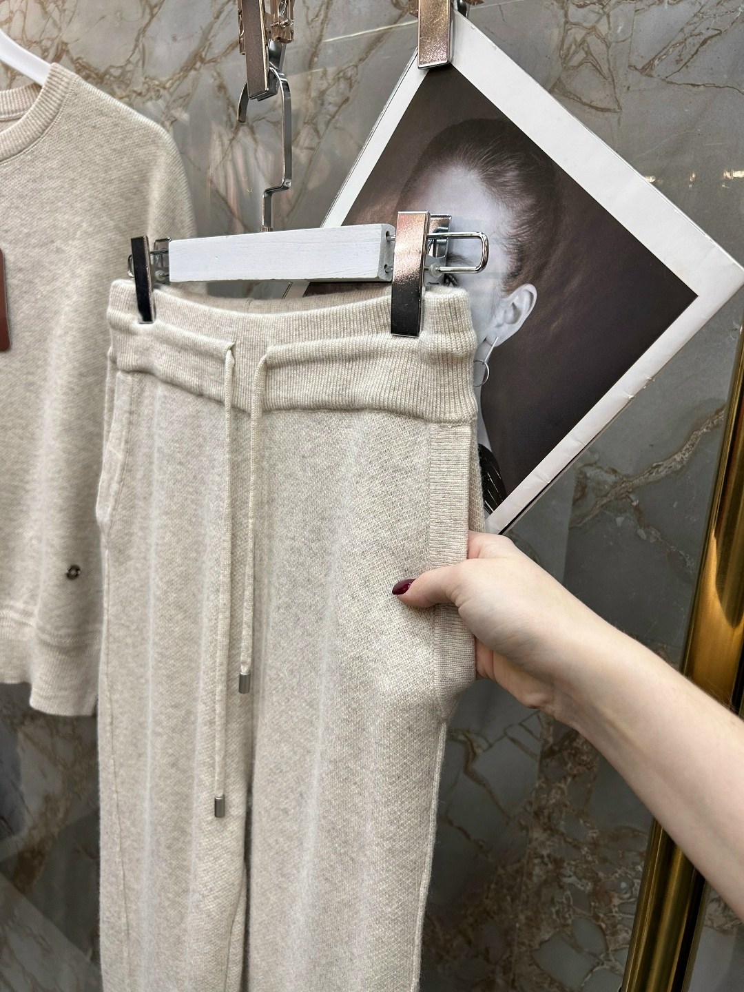 спортивный костюм brunello cucinelli,костюм brunello cucinelli,кашемировый костюм селин,кашемировый костюм,трикотажные костюмы