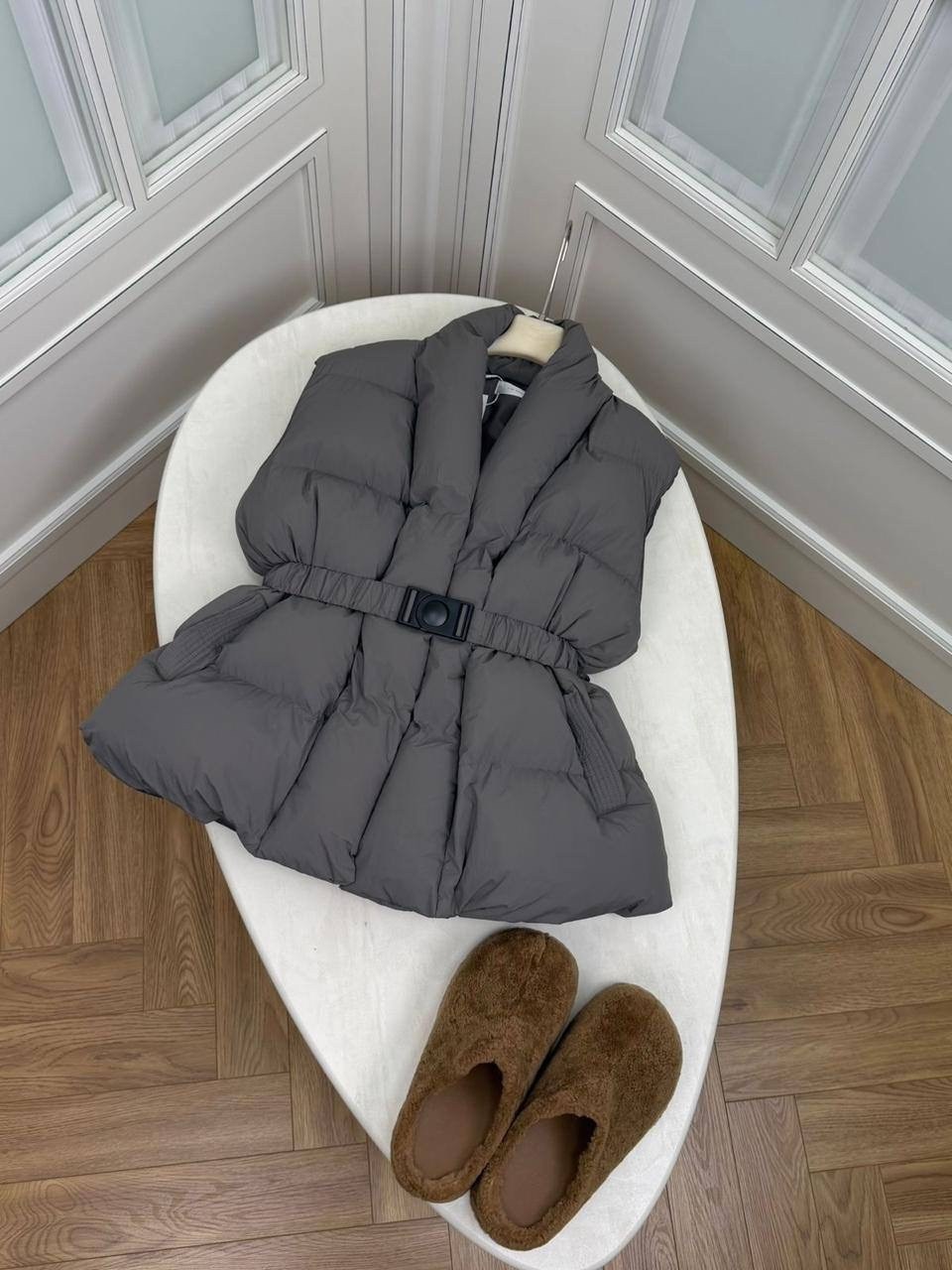 жилетка женская,теплый жилет,жилет с поясом,жилет,демисезонный жилет