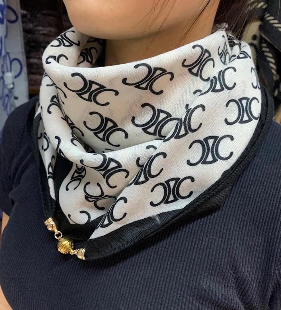 шарф на шее,шарф шарфы,шарф женские,шарфы для женщин,шарфы и платки