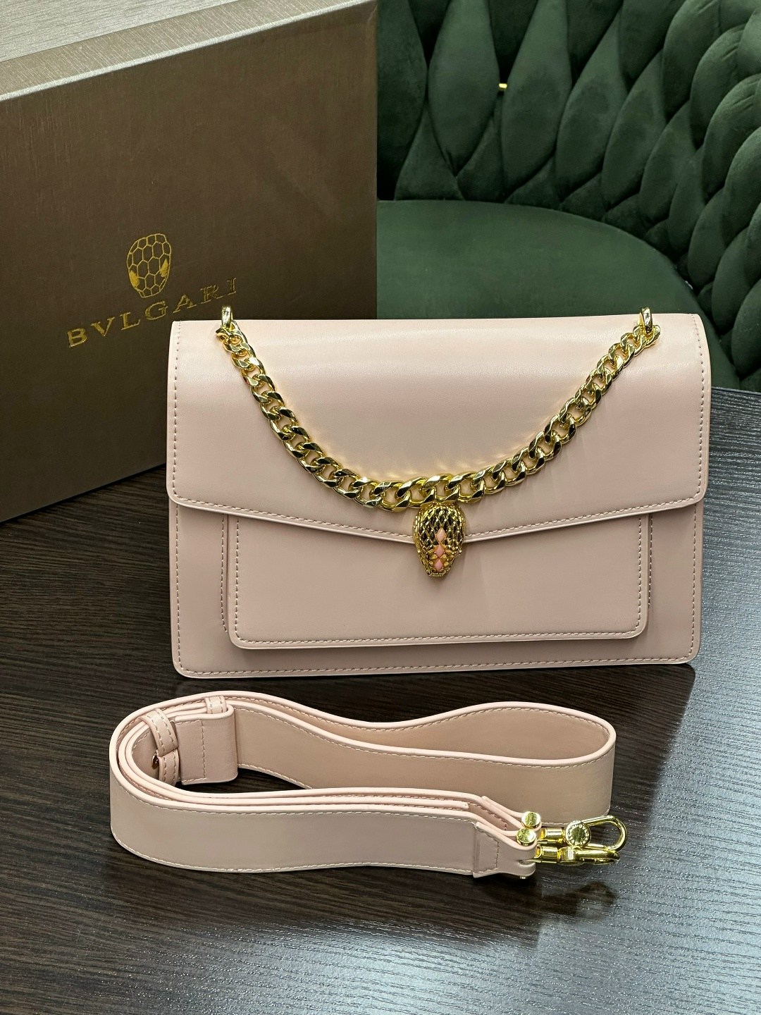 bvlgari сумка на плечо,сумка bvlgari,сумка женская bvlgari,кожаная сумка через плечо serpenti forever bvlgari,женская сумка