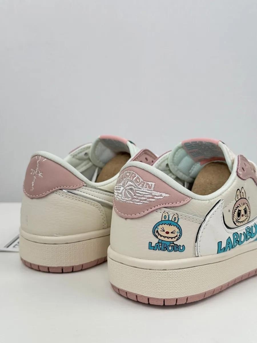 кроссовки,женские кроссовки,спортивная ,,модные кроссовки