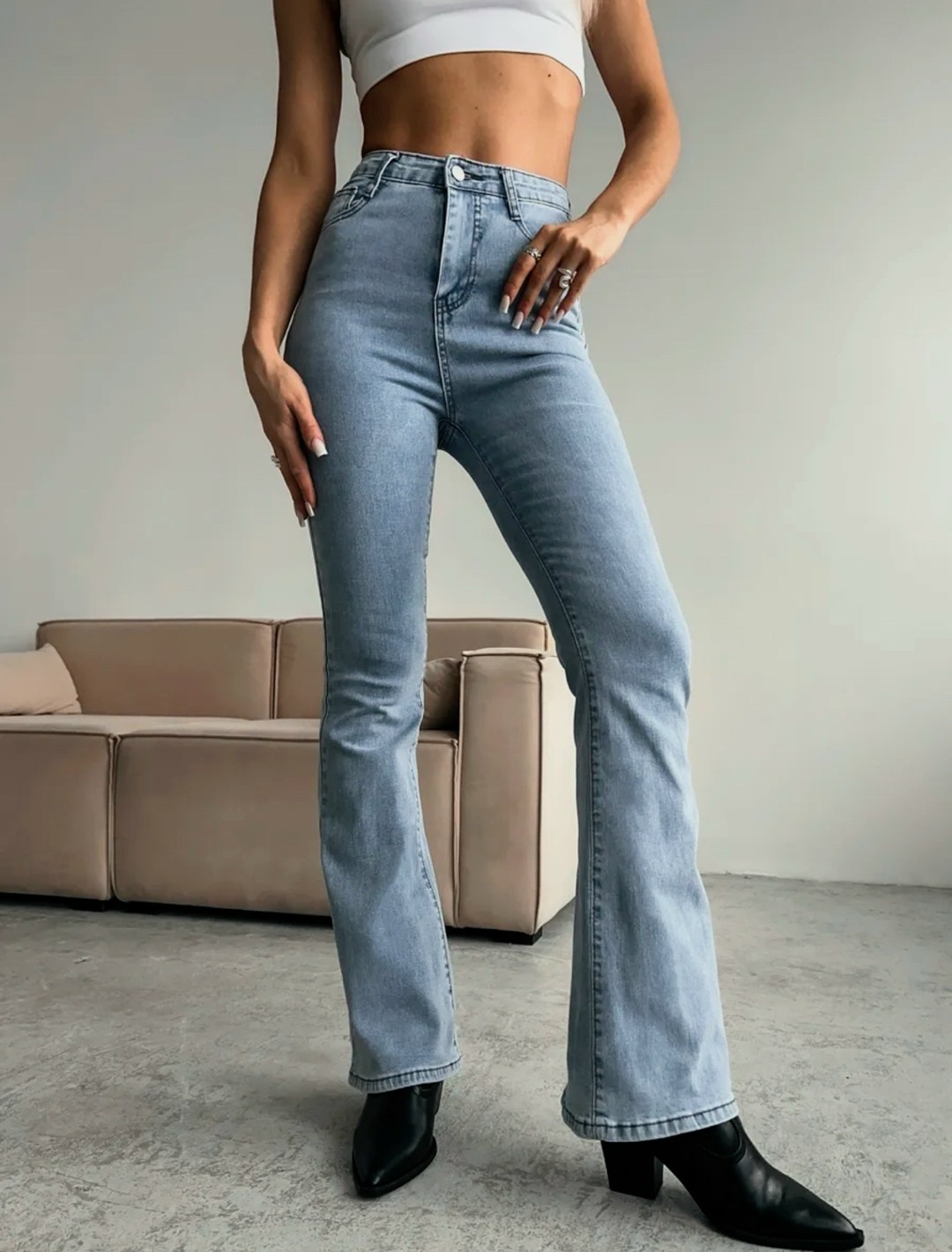 женские джинсы клеш,джинсы женские клеш голубые,джинсы женские,джинсы клеш,джинсы плотные