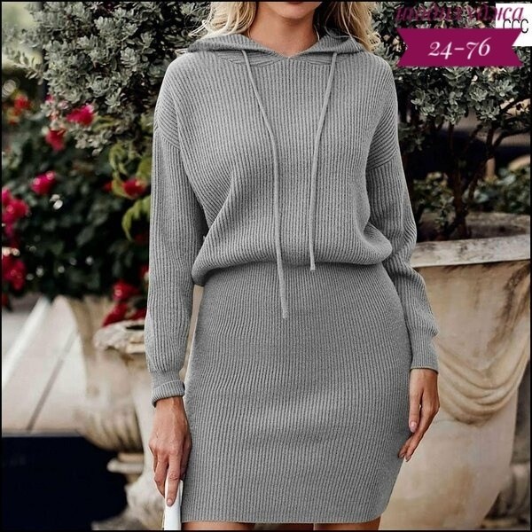 трикотажное платье с капюшоном,теплое трикотажное платье,платье с капюшоном и длинным рукавом,трикотажное платье,спортивное платье с капюшоном