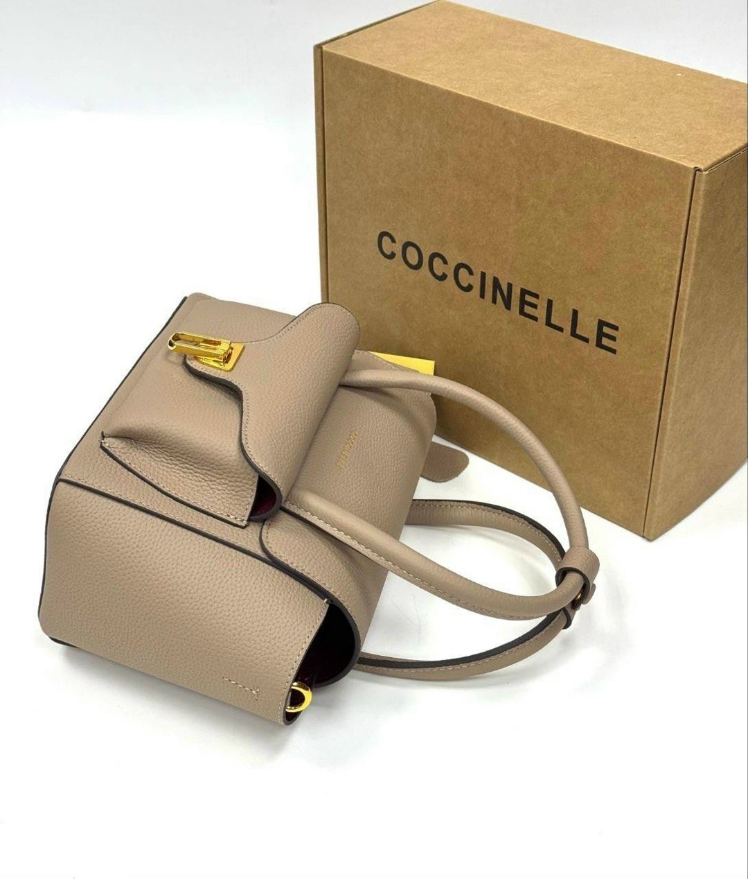 coccinelle сумка,сумки,сумка,женская сумка coccinelle,сумки женская