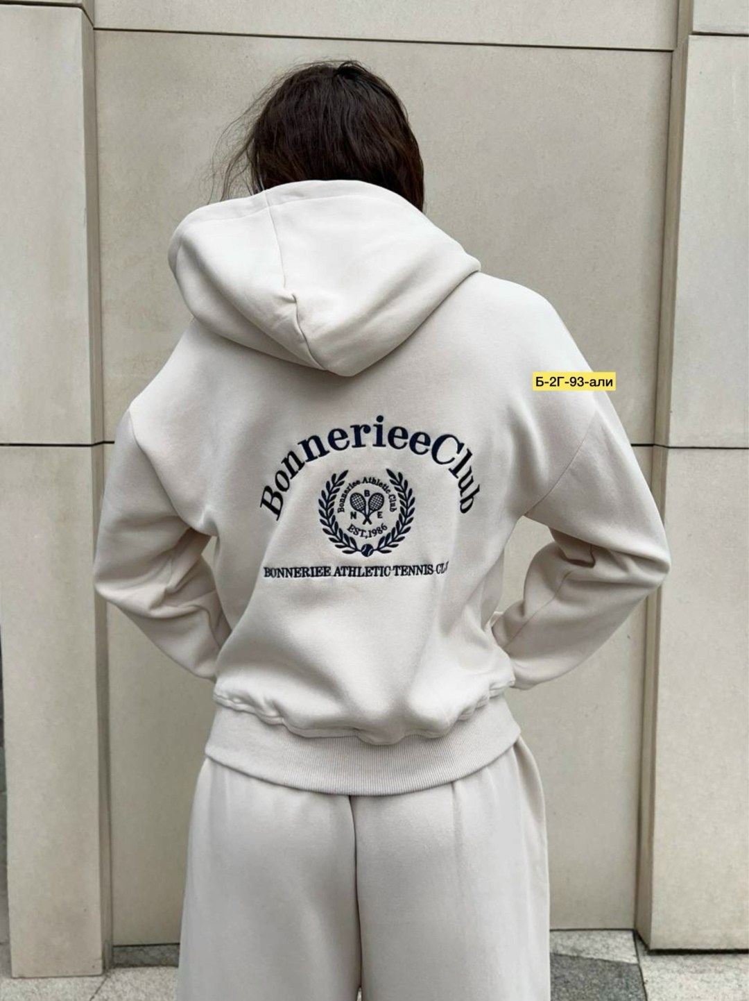 модные костюмы,костюмы спортивные,костюмы женский,костюм для женщин,свитшот и толстовка