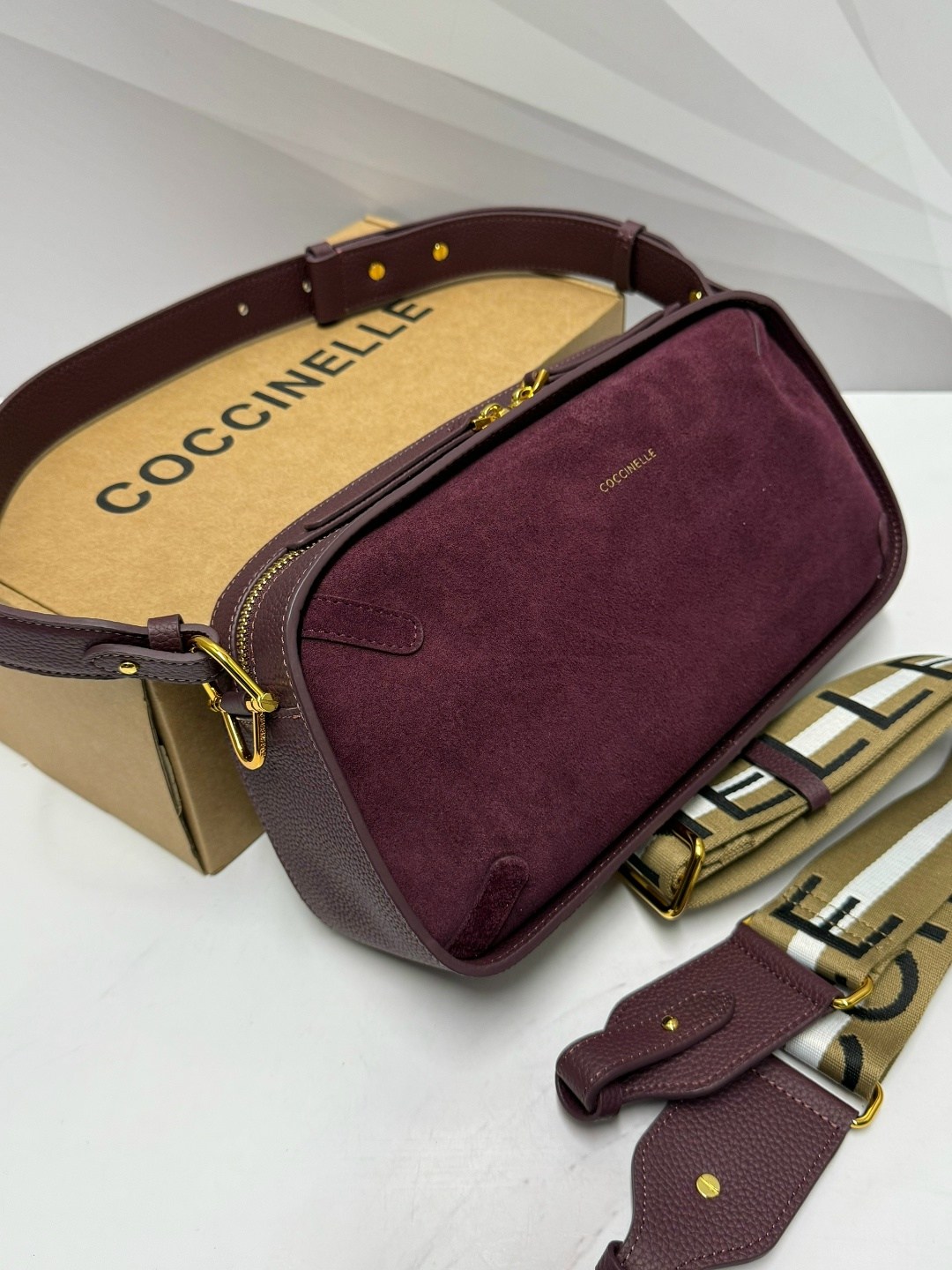 сумка coccinelle,сумки люкс,сумка,женская сумка coccinelle,брендовые сумочки