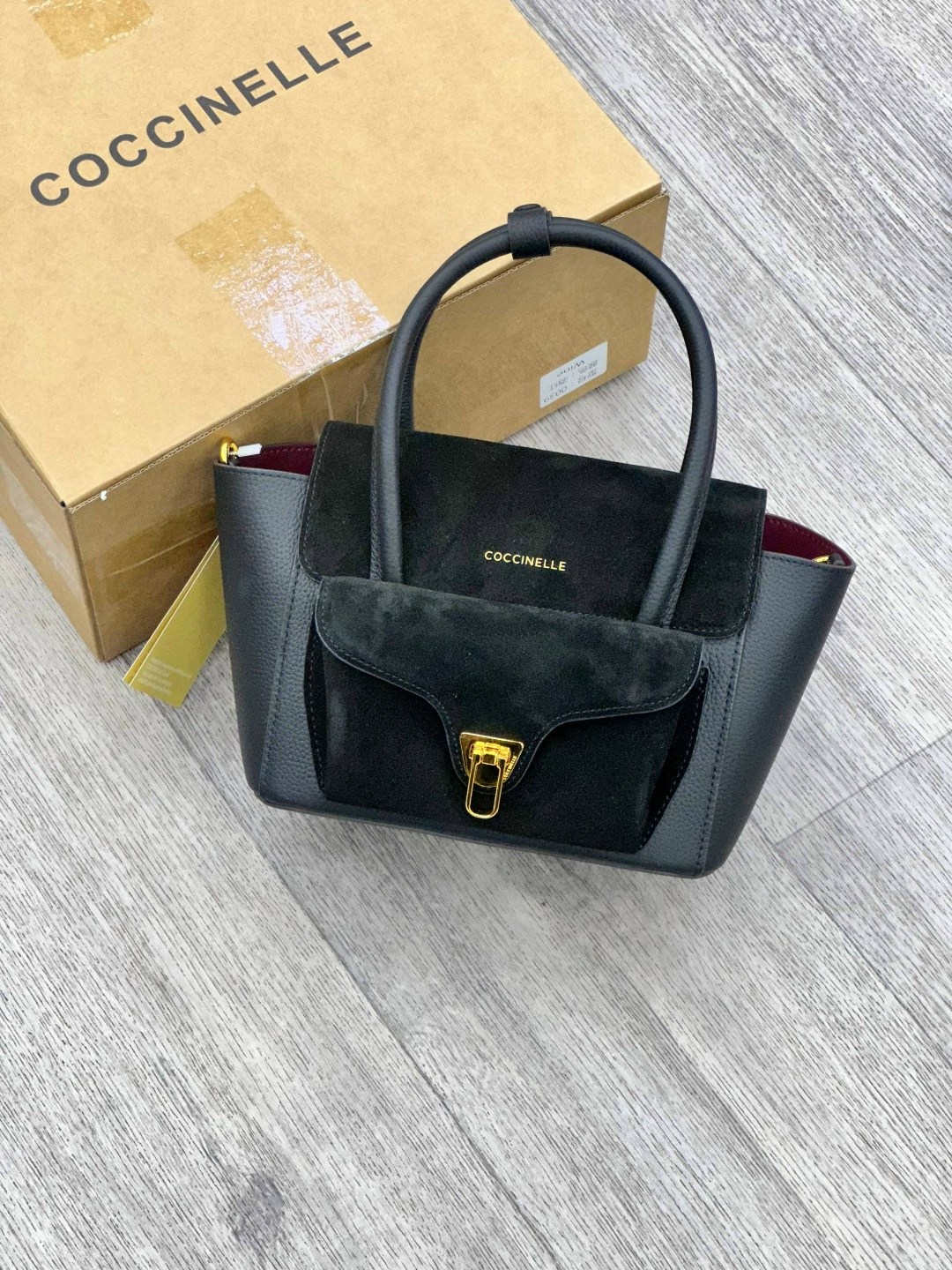 coccinelle сумка,сумка,замшевая сумка,сумка coccinelle замша серая,женская сумка coccinelle