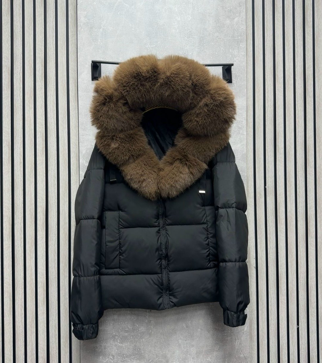 пуховик повседневный,женские пуховики,пуховики с мехом,меховая куртка,пуховик
